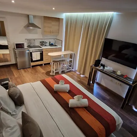 Pedregales Apartman *